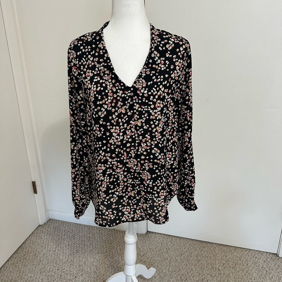 Pleione Nordstrom High/Low Vneck Blouse Poppy Design Sz M - Picture 2 of 7
